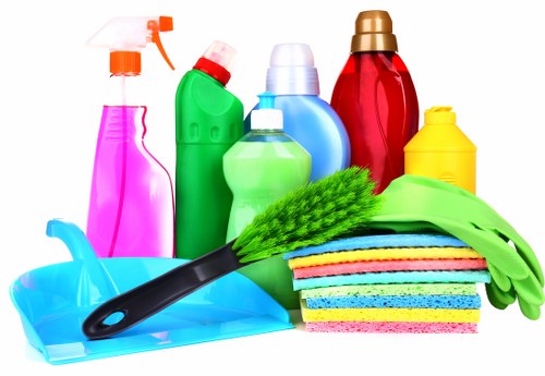 Professional carpet cleaning service in Brixton for homes and businesses
